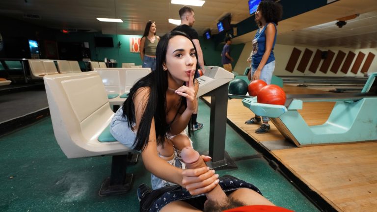The Bowling Alley Goes Crazy Gaby Ortega – lpi