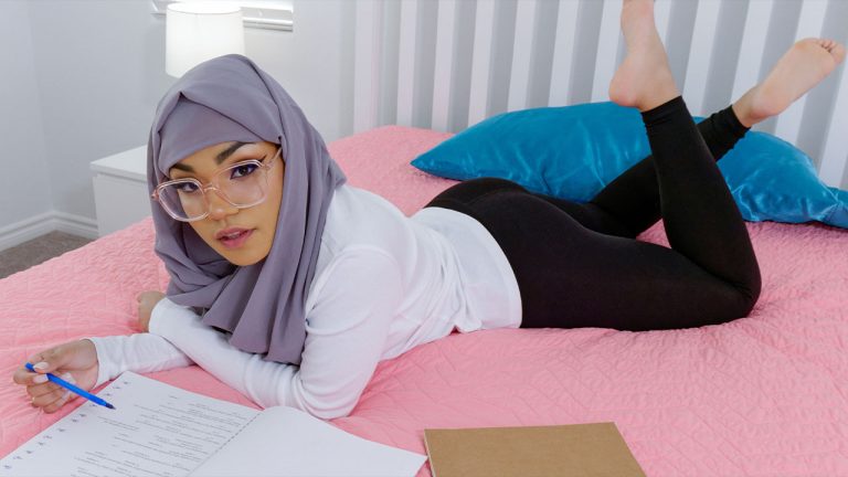 Bullies Be Gone – Summer Col – Hijab Hookup